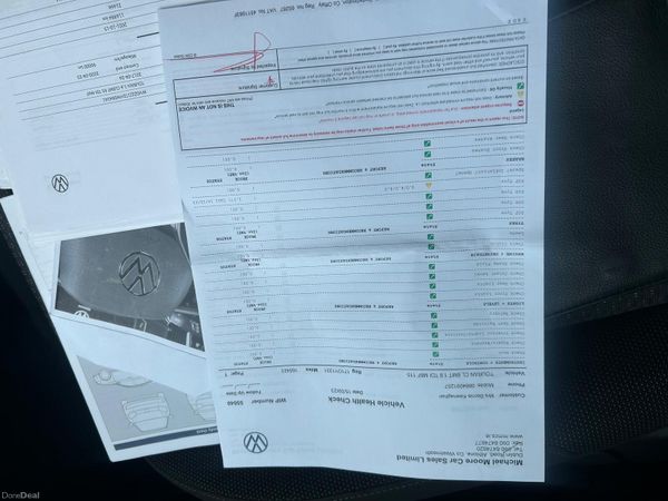 Volkswagen Touran 2017 (04/27,TAX09/26) 384455338