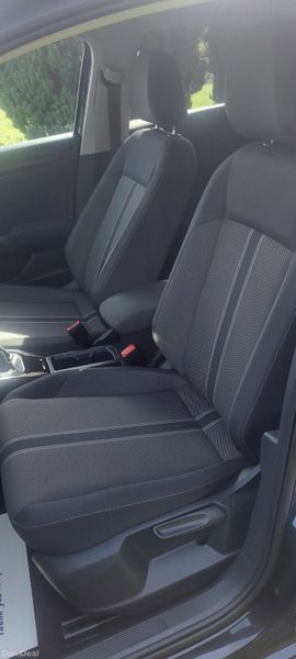 Volkswagen T-Roc 2019 1.0Petrol 384456142