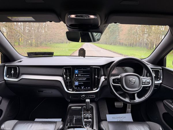 Volvo V60 2021 AWD R Design 384461684