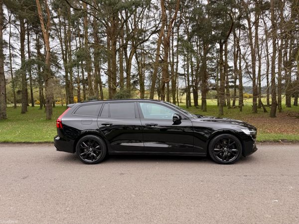 Volvo V60 2021 AWD R Design 384461686