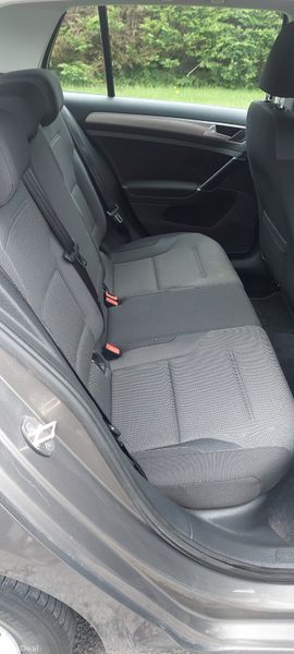 Volkswagen Golf 2016 384465894