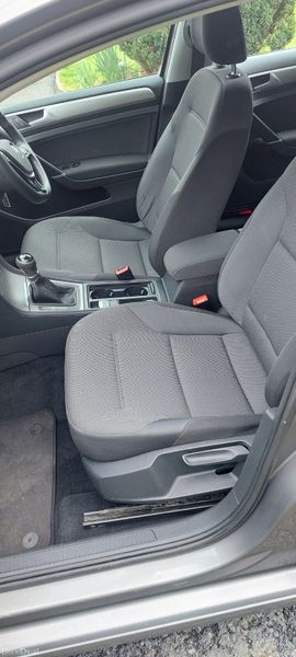 Volkswagen Golf 2016 384465944