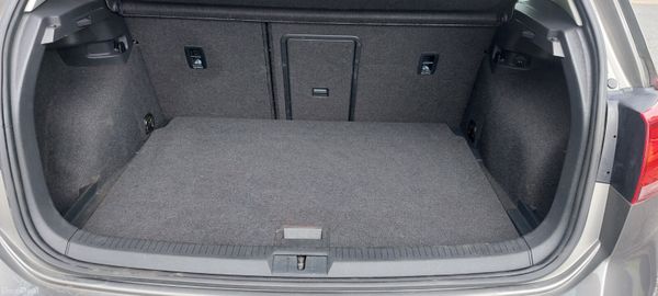 Volkswagen Golf 2016 384465980