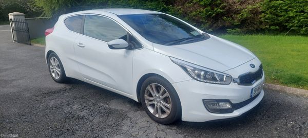 Kia Ceed 2015 384467802