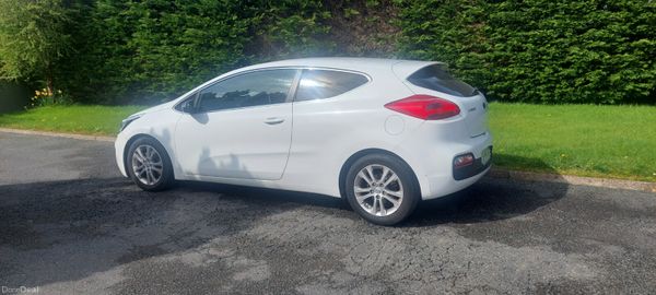 Kia Ceed 2015 384467814