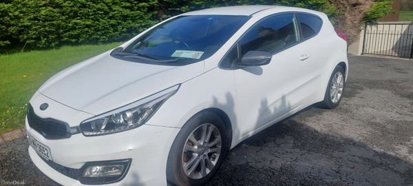 Kia Ceed 2015 384467816