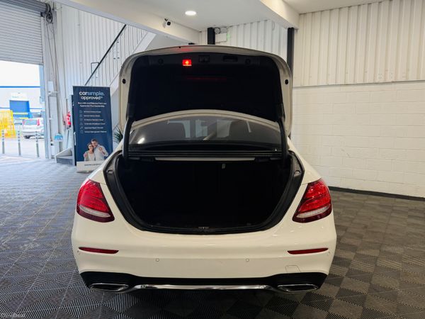 Mercedes-Benz E Class-Brown leather interior 384478738