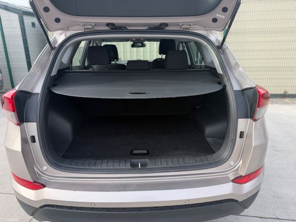 Hyundai Tucson 152 Premium Low Miles 384479808