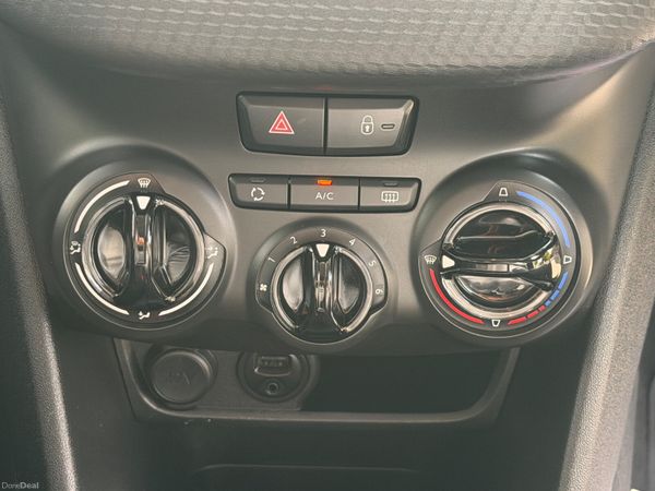 Peugeot 208 1 owner 384480978