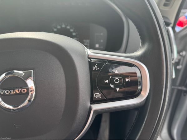 Volvo XC90 D4 FWD MOMENTUM GT 5DR AUTO 384409692