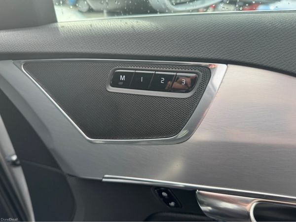 Volvo XC90 D4 FWD MOMENTUM GT 5DR AUTO 384409694