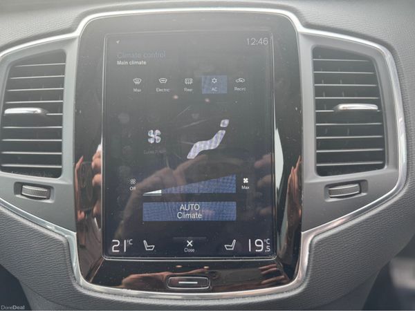 Volvo XC90 D4 FWD MOMENTUM GT 5DR AUTO 384409700