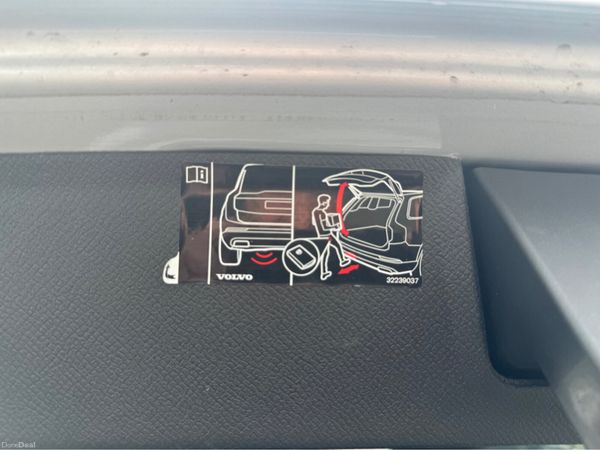 Volvo XC90 D4 FWD MOMENTUM GT 5DR AUTO 384409710