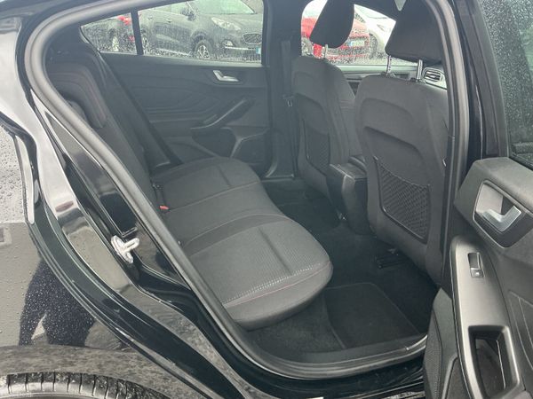 2019 FORD FOCUS ST-LINE PETROL LOW KMS 384416632