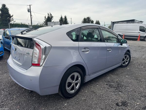 Toyota Prius hybrid automatic 384428494