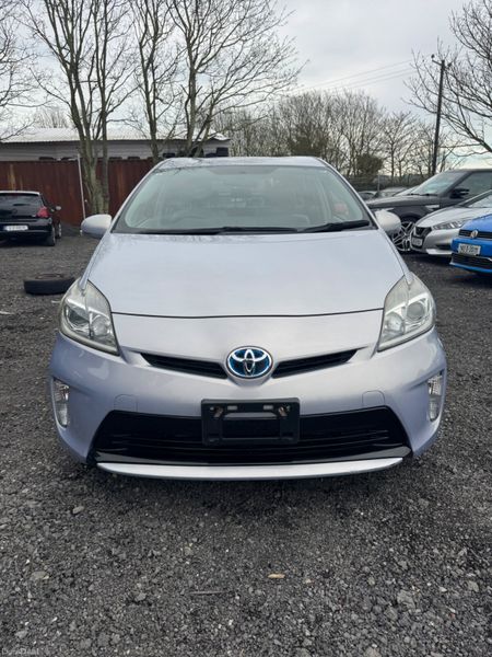 Toyota Prius hybrid automatic 384428502