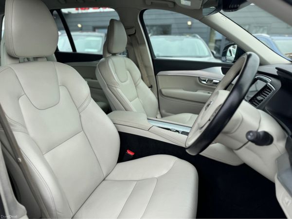 Volvo XC90 D5 AWD MOMENTUM GT 5DR AU AUTO 384432374