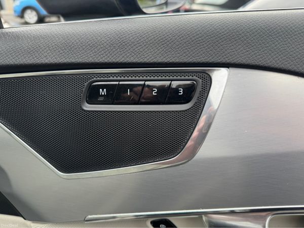 Volvo XC90 D5 AWD MOMENTUM GT 5DR AU AUTO 384432376