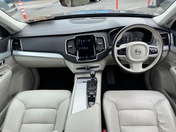 Volvo XC90 D5 AWD MOMENTUM GT 5DR AU AUTO 384432382