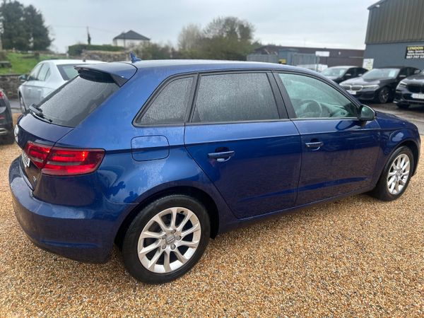 Audi A3 SE 384435818