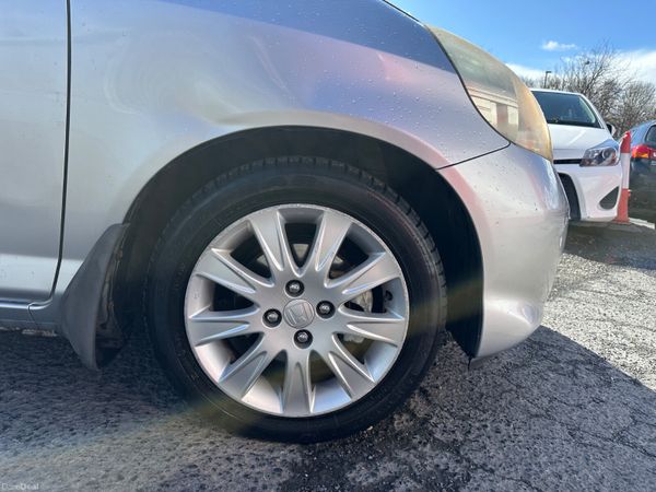 Honda Jazz 1.3 Petrol NCT LOW KMS 384563520