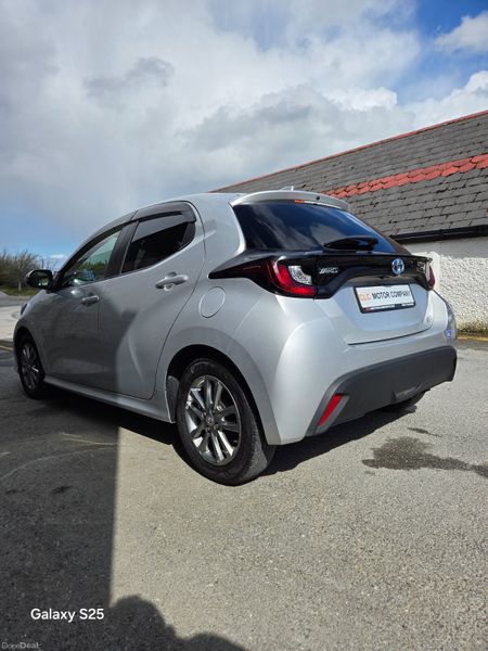 Toyota Yaris 2021 HYBRID 384563820