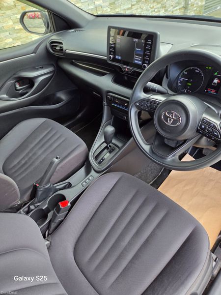 Toyota Yaris 2021 HYBRID 384563828