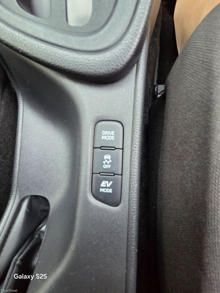 Toyota Yaris 2021 HYBRID 384563832