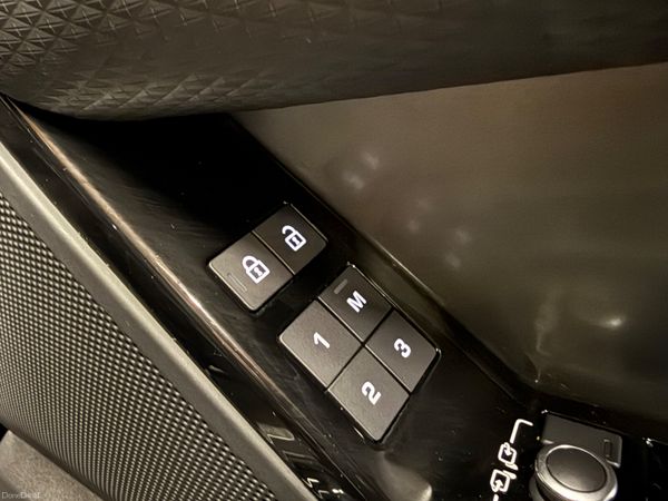 221 Land Rover Range Rover Velar P400E SE-Black-Ed 384567238