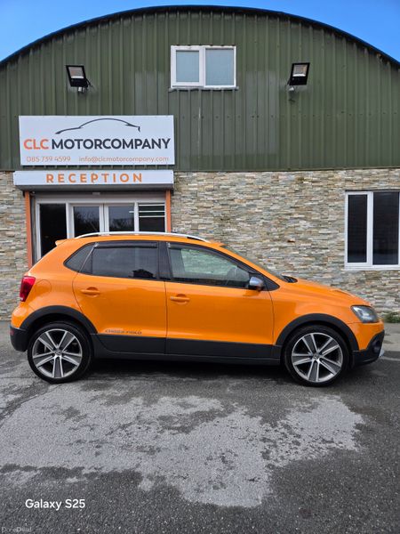 Vw polo CROSS / 1.2 automatic 384569244