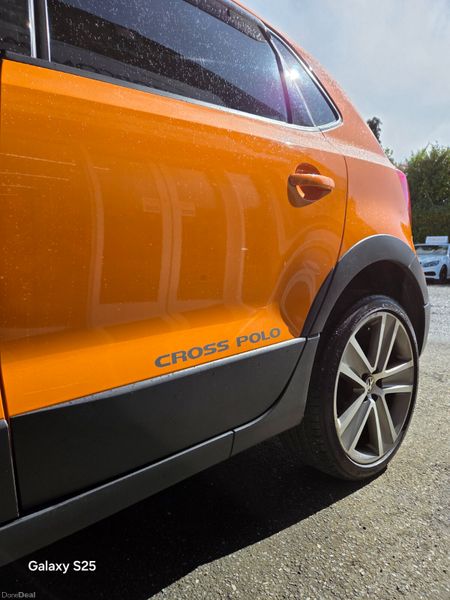 Vw polo CROSS / 1.2 automatic 384569246