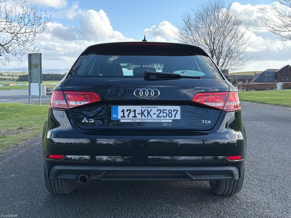 Audi A3 2017 TDI 1.6 only 66000 KM 384569266