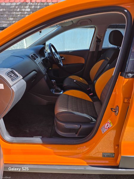 Vw polo CROSS / 1.2 automatic 384569268