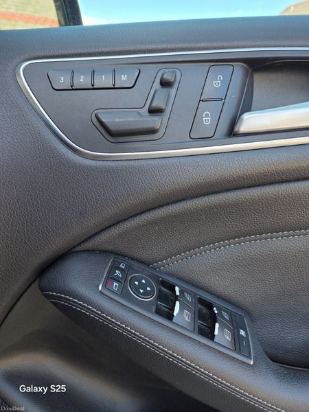 Mercedes B 180 AMG SPEC 384570370