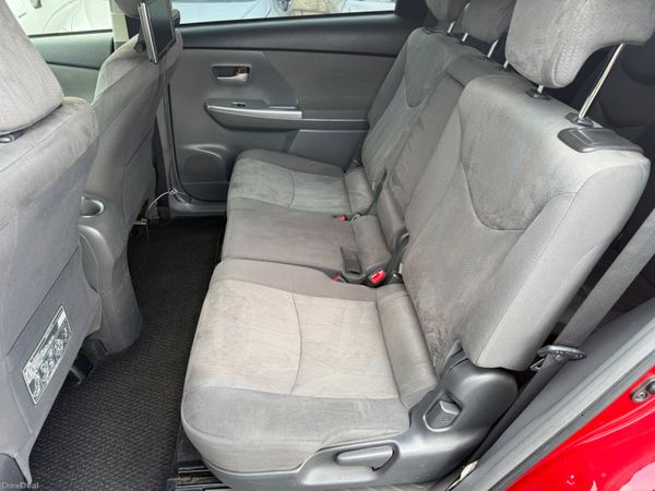 2012 Toyota Prius Alpha 7 Seater 1.8 Hybrid 384597940