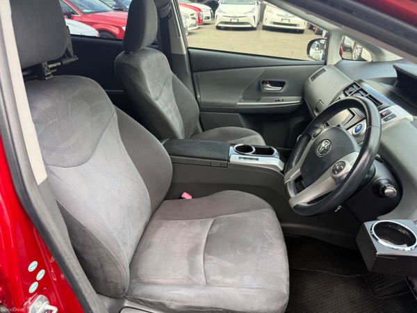 2012 Toyota Prius Alpha 7 Seater 1.8 Hybrid 384597930