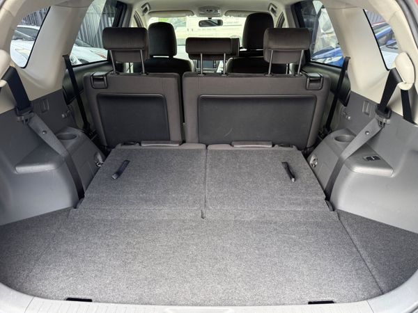 2012 Toyota Prius Alpha 7 Seater 1.8 Hybrid 384597936