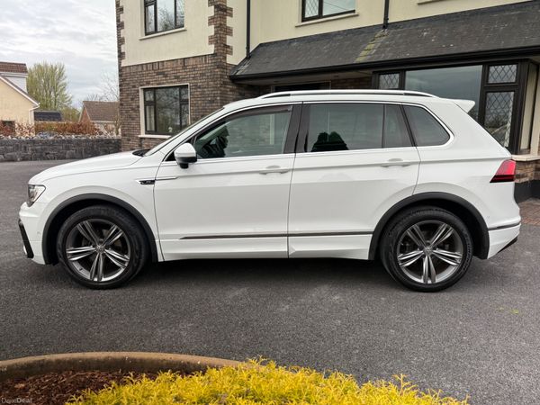 *40,000 kms* Immaculate 191 VW Tiguan R-Line Auto! 384513002