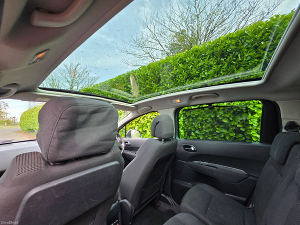 Peugeot 5008 2014 384521830