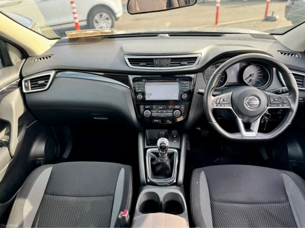 Nissan Qashqai 1.2 SV 18 4DR 384524732