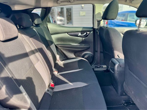 Nissan Qashqai 1.2 SV 18 4DR 384524734