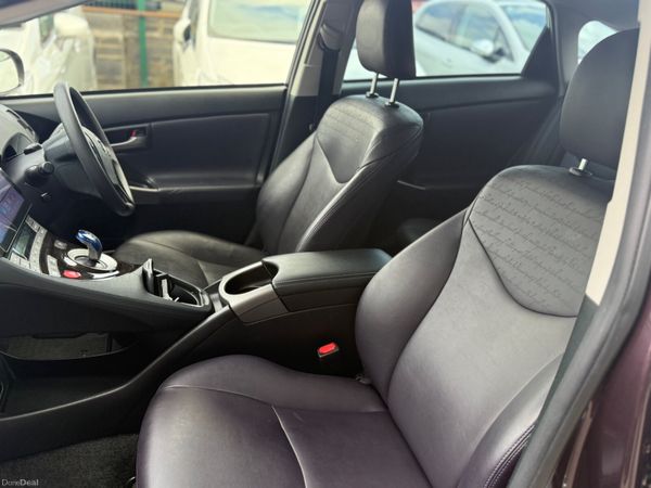 2014 Toyota Prius Hybrid Automatic 384525272