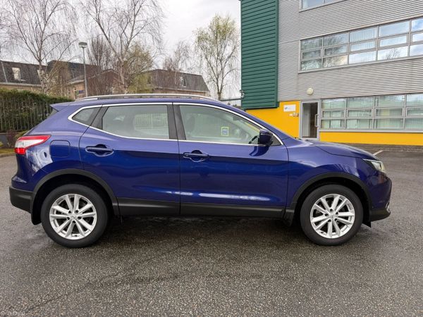 Nissan Qashqai 1.2 Petrol Pan Roof 384525750