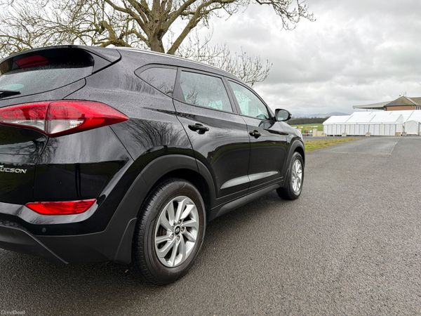 Hyundai Tucson 2017 Executive only 77000 KM 384534168