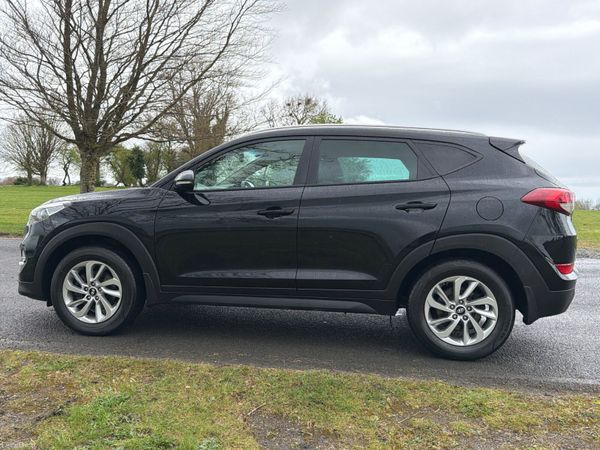 Hyundai Tucson 2017 Executive only 77000 KM 384534134