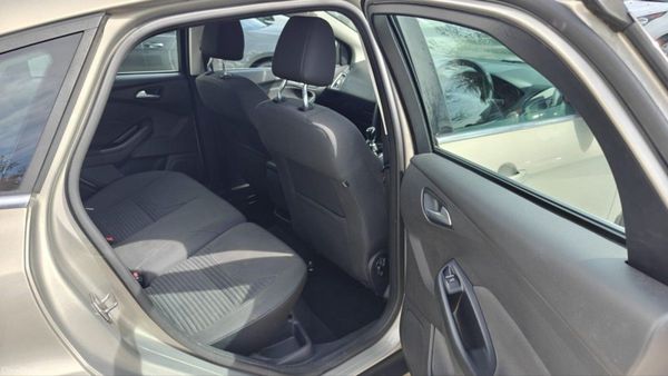 Ford Focus 1.5 TDCi 95PS Titanium 384657288