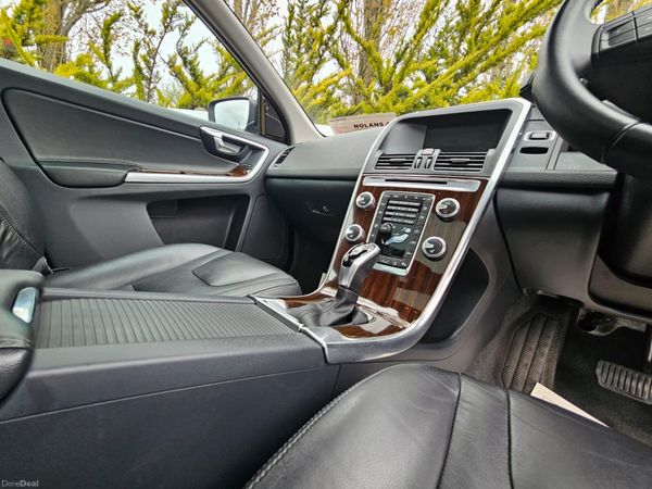 VOLVO XC60 D4 SE LUX AUTO 384664770