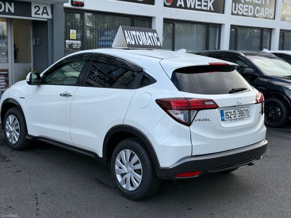 Honda Vezel 2015 384665674