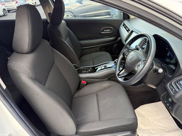Honda Vezel 2015 384665690