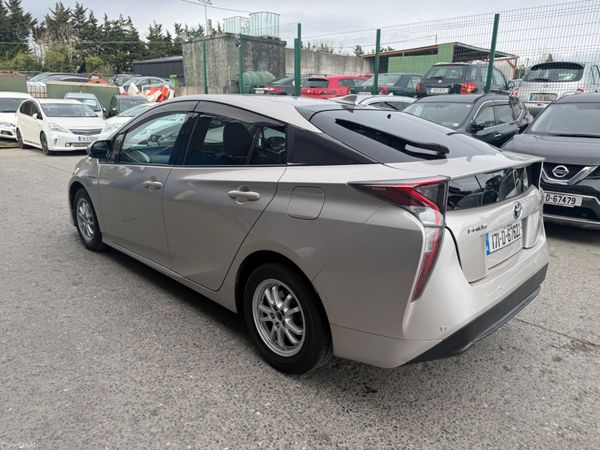 2017 Toyota Prius Hybrid Auto/ G leather Top spec 384665990